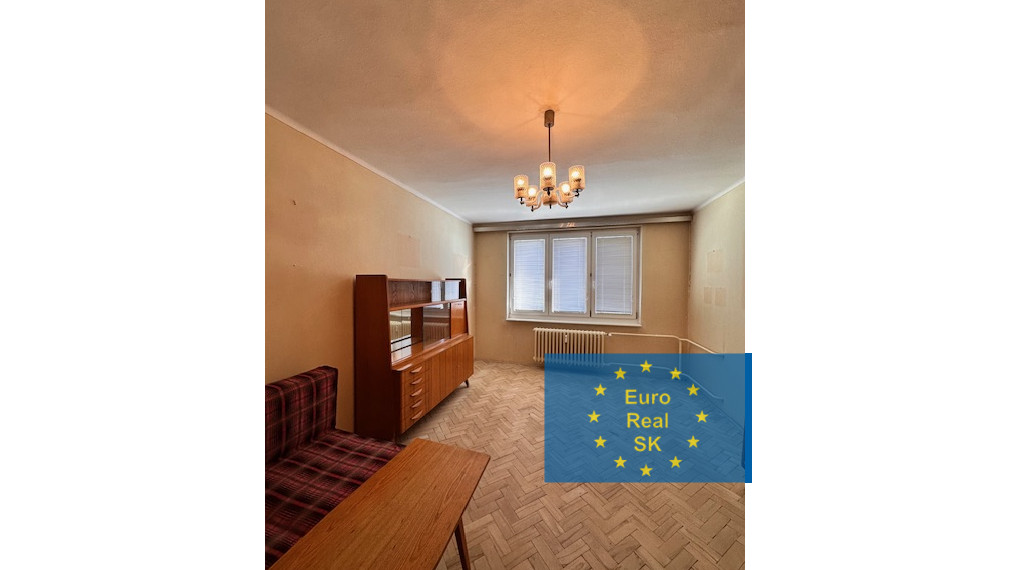 ZNÍŽENÁ CENA Predaj 3 izb byt v KE - Južná trieda, pôvodný stav, výmera 73 m2, loggia.