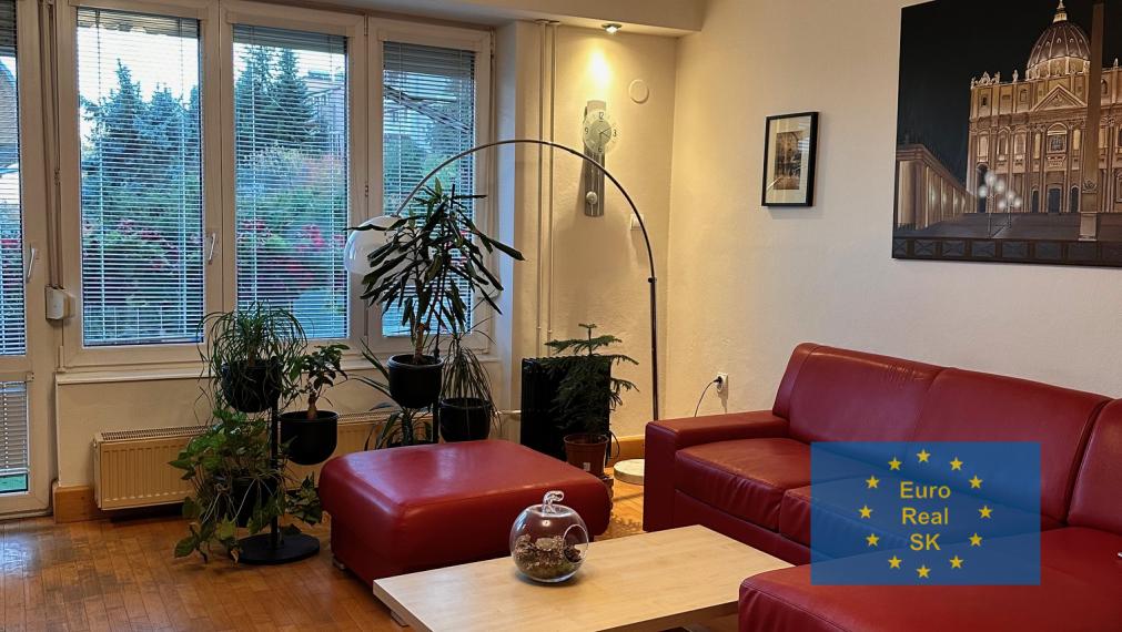 Veľký 3 izb byt KE - Sever, Mengusovská ul.., zariadený