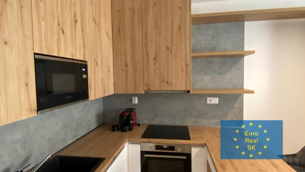 Prenájom 1 izb. byt v centre Košíc - Zbrojničná ul..