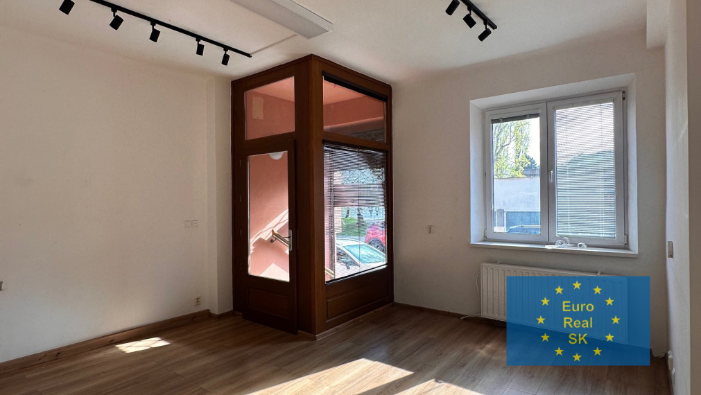 Prenájom obch. priestorov v KE - Centrum, Rázusová ulica, výmera 90 m2.