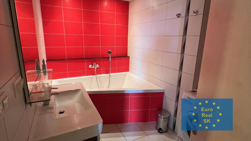 Prenájom 2 izb bytu v Bratislave - Petržalka, projekt Tatrapanonia, zariadený