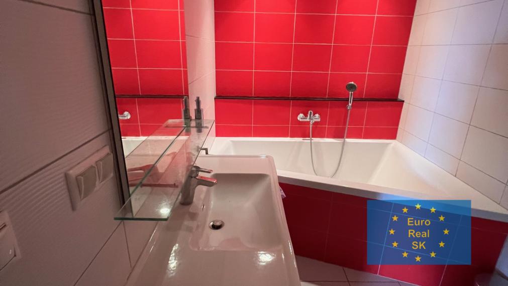 Prenájom 2 izb bytu v Bratislave - Petržalka, projekt Tatrapanonia, zariadený