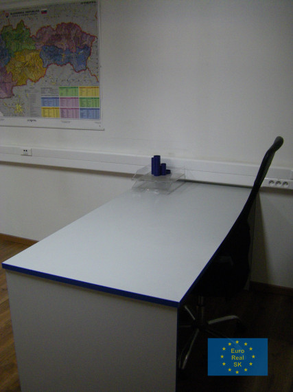 Prenájom skladových priestorov Košice Juh, 1.632 m2, rampa, kancelárie