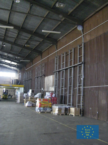 Prenájom skladových priestorov Košice Juh, 1.632 m2, rampa, kancelárie