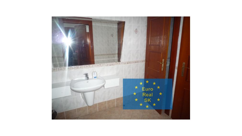 Ponúkame na prenájom Košice - centrum administratívne kancelárske priestory v historickom centre mesta Košice