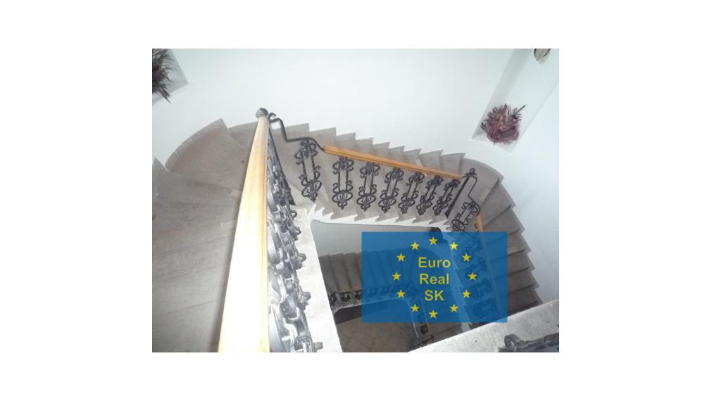 Ponúkame na prenájom Košice - centrum administratívne kancelárske priestory v historickom centre mesta Košice