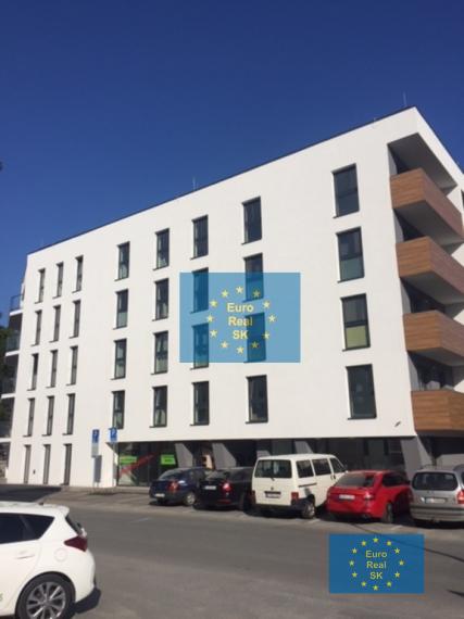 Novostavba - Prenájom 2 izb. bytu v KE - Centrum, Žižkova ulica, zariadený, park. miesto, terasa