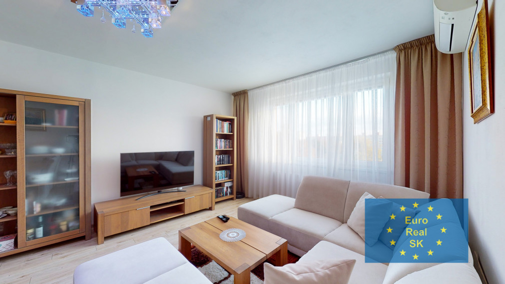 Predám 4 izb. byt v KE - KVP, Janigova, 82m2, komp. rekonštrukcia