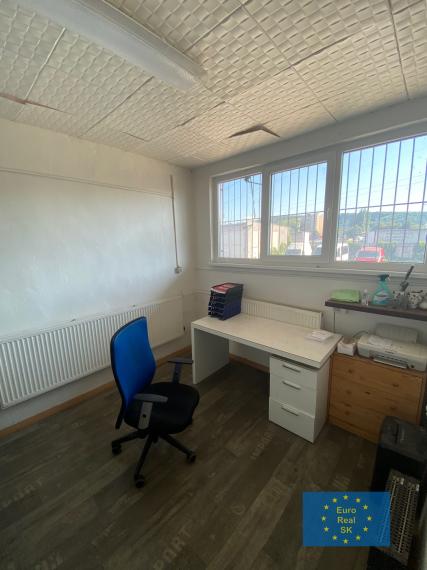 Košice - prenájom skladovej plochy 1.500 m2 v Košiciach, (Nad jazerom), rampa, kancelárie, sociálne zariadenie, možnosť prenájmu aj menšej výmery, min. 500 m2