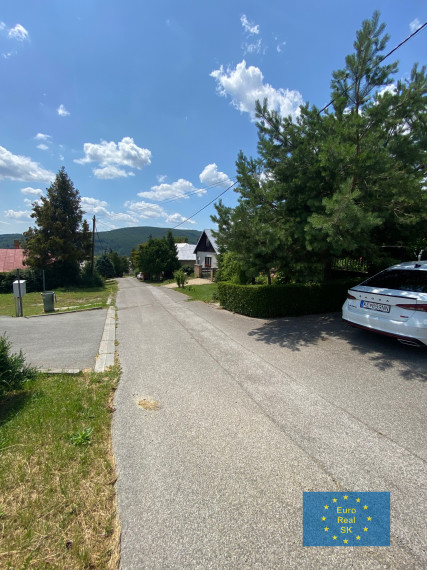 Ponúkame na predaj stavebný pozemok v novej IBV lokalite KE - okolie, Hýľov.