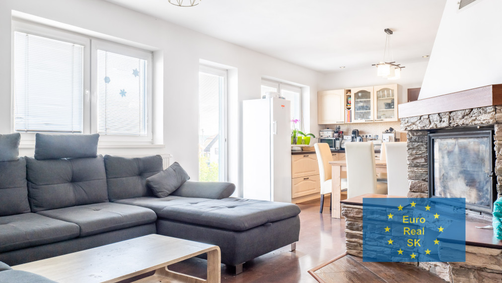 "Exkluzívne" Ponúkam na predaj veľký rodinný dom v KE - Barca v novej rezidenčnej časti.