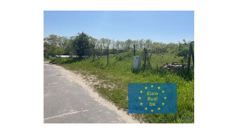 Predáme v Bratislave-Nové Mesto, k.ú. Vinohrady ( Koziarka ) stavebný pozemok o výmere 1.694 m2 ( 20x84,7m).