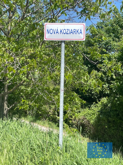 Predáme v Bratislave-Nové Mesto, k.ú. Vinohrady ( Koziarka ) stavebný pozemok o výmere 1.694 m2 ( 20x84,7m).