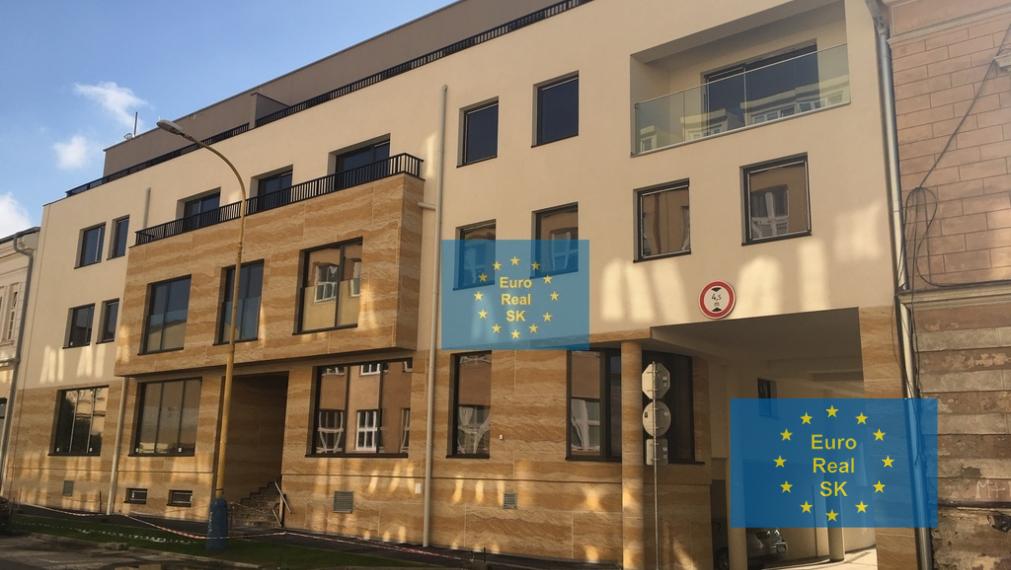 Ponúkam na prenájom garážové miesto v KE - Centrum, Zbrojničná ul..