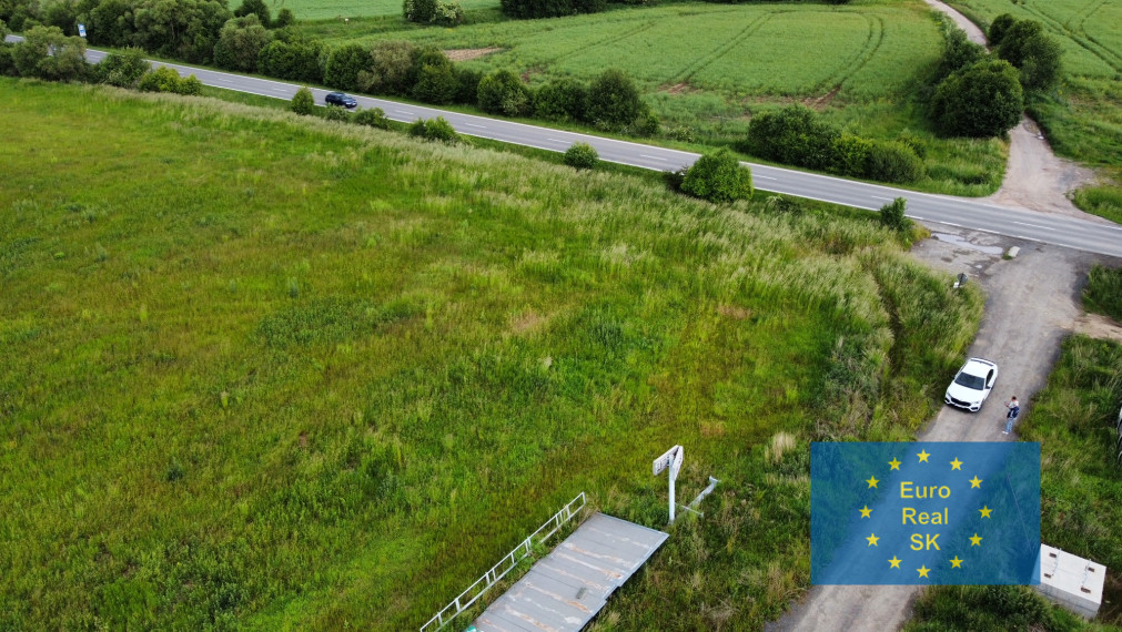 Predáme v Liptovskom Mikuláši - Ráztoky ( vodná nádrž Liptovská Mara ), pozemky  o celkovej výmere 40.094 m2, osobné vlastníctvo