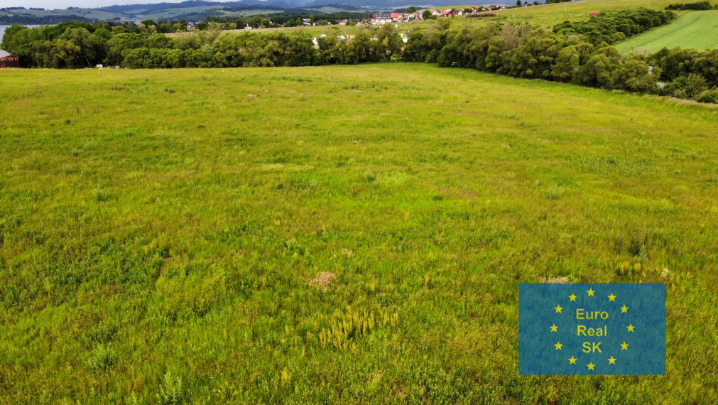 Predáme v Liptovskom Mikuláši - Ráztoky ( vodná nádrž Liptovská Mara ), pozemky  o celkovej výmere 40.094 m2, osobné vlastníctvo