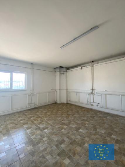 Prenajmeme v Košiciach ( Nad Jazerom ) skladové priestory 500 m2, rampa, parkovanie