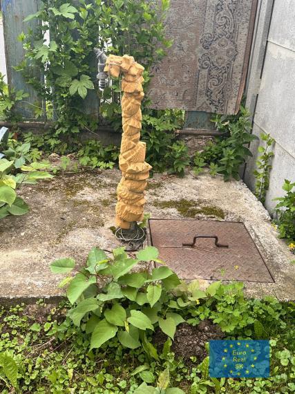 Ponúkam na predaj starší RD v obci Ždaňa, pozemok 640 m2