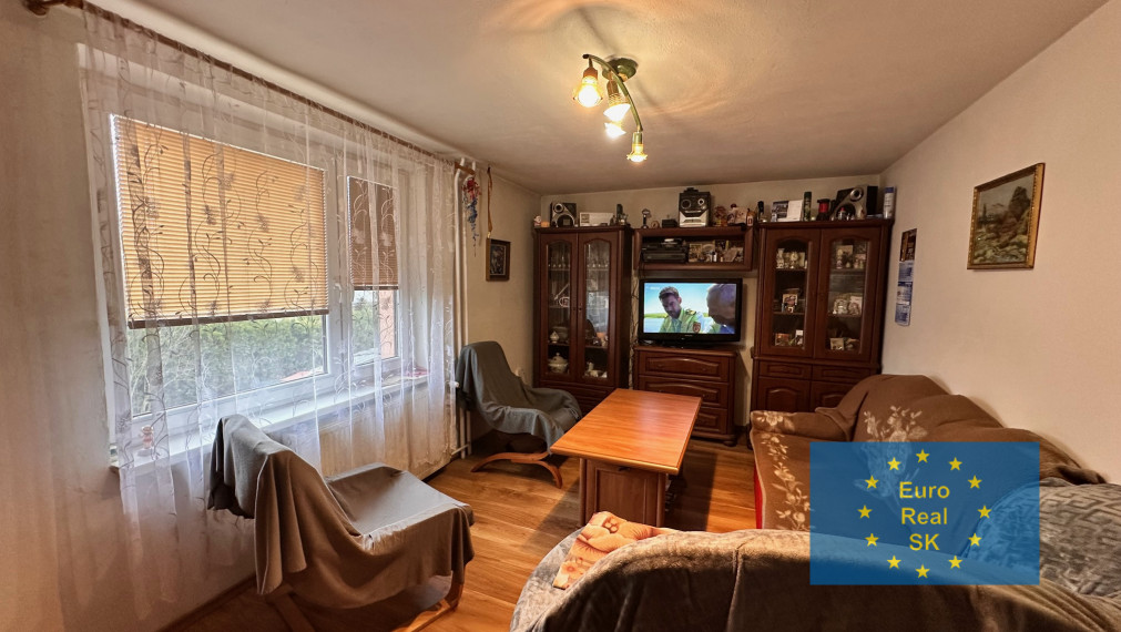 Ponúkam na predaj rodinný dom v obci Trsťany, 17 km od Košíc