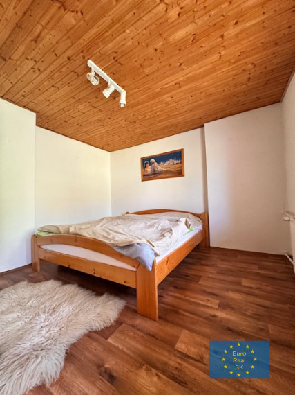 Ponúkam na predaj rodinný dom v obci Trsťany, 17 km od Košíc