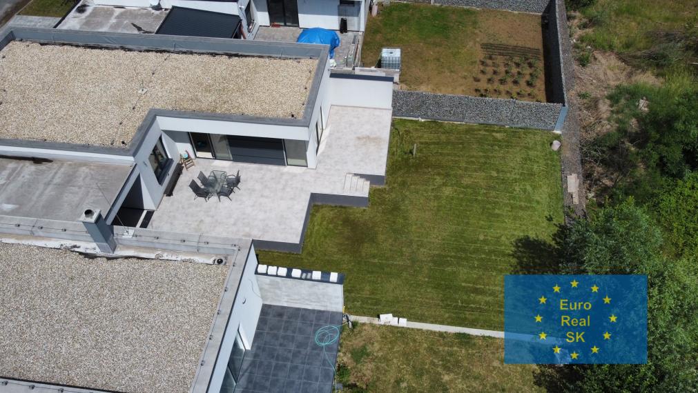 Rekreačný dom v rekreačnej lokalite Šírava - Vinné, Prímestská