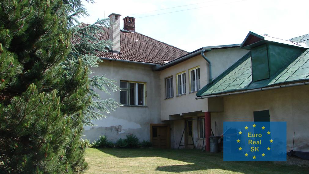 Predaj rodinného domu v obci Smolník, pozemok 5.929 m2, garáž, vhodný na rekreačné účely