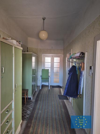 Predaj rodinného domu v obci Smolník, pozemok 5.929 m2, garáž, vhodný na rekreačné účely