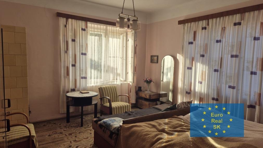 Predaj rodinného domu v obci Smolník, pozemok 5.929 m2, garáž, vhodný na rekreačné účely