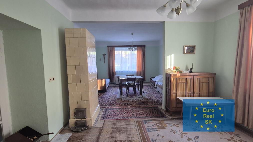 Predaj rodinného domu v obci Smolník, pozemok 5.929 m2, garáž, vhodný na rekreačné účely