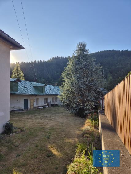 Predaj rodinného domu v obci Smolník, pozemok 5.929 m2, garáž, vhodný na rekreačné účely