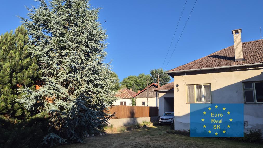 Predaj rodinného domu v obci Smolník, pozemok 5.929 m2, garáž, vhodný na rekreačné účely