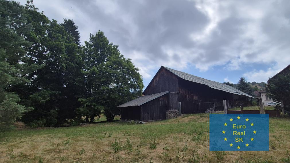 Predaj rodinného domu v obci Smolník, pozemok 5.929 m2, garáž, vhodný na rekreačné účely