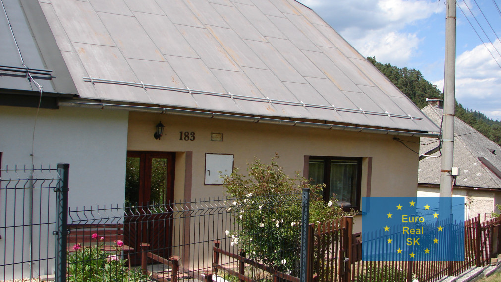 Predaj rodinného domu v obci Smolník, pozemok 660 m2, garáž, záhrada, osobné vlastníctvo, vhodný na rekreačné účely