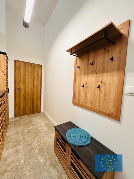 Prenájom nových 1 izb. bytov Košice - Zvonárska ulica, zariadený