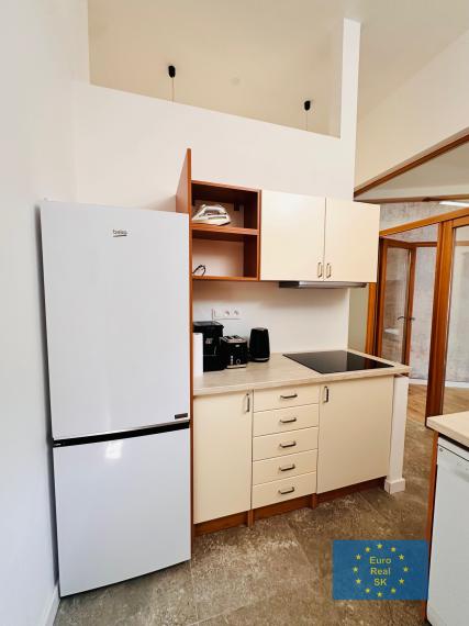 Prenájom nových 1 izb. bytov Košice - Zvonárska ulica, zariadený