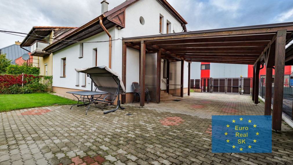 ZNÍŽENÁ CENA  Na predaj ponúkame komfortný RD v Košiciach - Centrum, po rekonštrukcii.