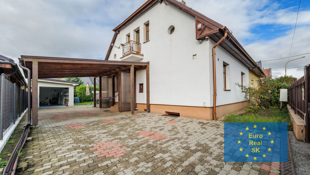 ZNÍŽENÁ CENA  Na predaj ponúkame komfortný RD v Košiciach - Centrum, po rekonštrukcii.