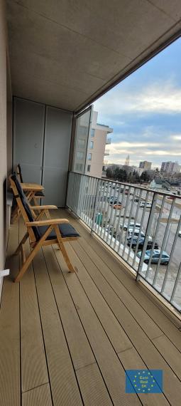 Prenájom 2 izb. bytu na Novej Terase, kompletne zariadený, garážové park. miesto.