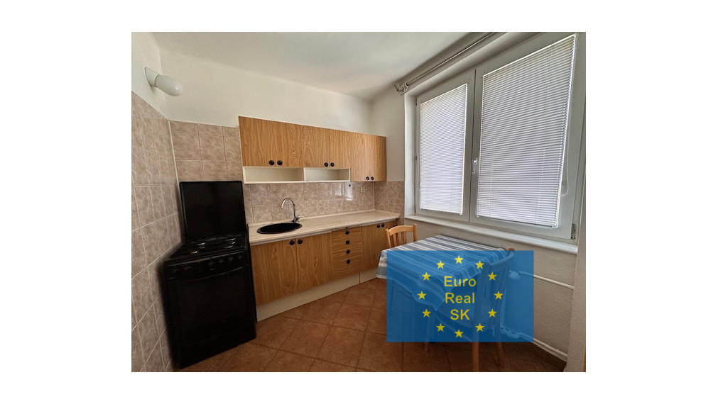 ZNÍŽENÁ CENA Predaj 3 izb byt v KE - Južná trieda, pôvodný stav, výmera 73 m2, loggia.