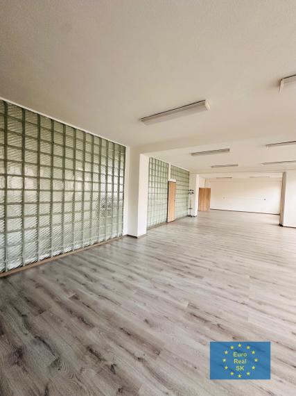 Ponúkam na prenájom kancelárske priestory Košice - Centrum, od 15 m2 - 500 m2.