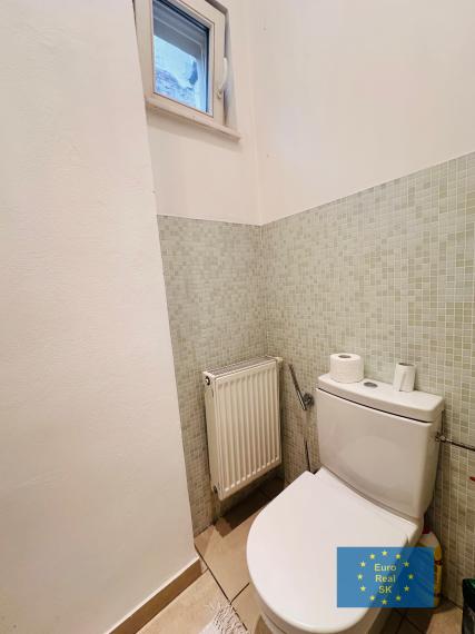 Prenájom 2 izb bytu Košice - Centrum, kompletná rekonštrukcia, 65 m2 + terasa