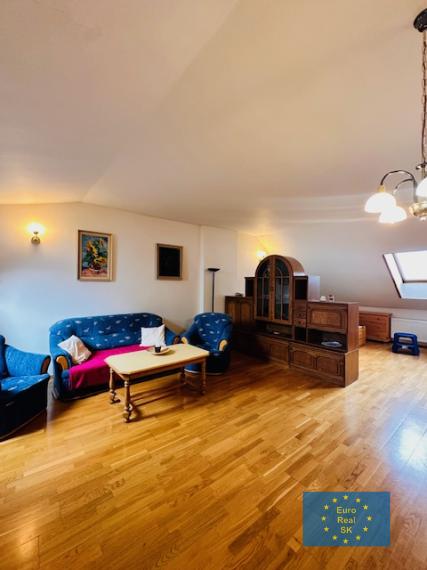 Ponúkam na prenájom 2 izb. byt v centre Košíc - Vrátna ul..