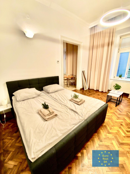 Ponúkam na prenájom pekný 1 izb. byt v centre Košic - Kováčska ul..