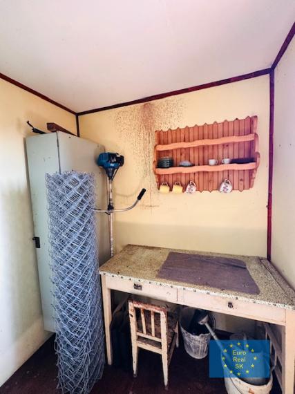 Predaj záhrady s rekreačnou chatou v lokalite Červený breh.