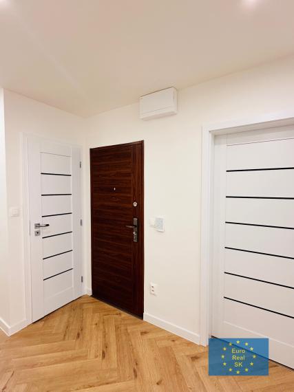 Ponúkam na predaj 3 izb. byt po kompletnej rekonštrukcii, OV.