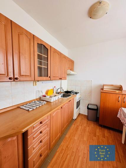 Predaj slnečného 3 izb. bytu Nad Jazerom - Sputnikova ul., rekonštrukcia, OV.