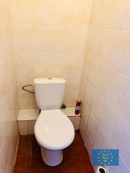 Predaj slnečného 3 izb. bytu Nad Jazerom - Sputnikova ul., rekonštrukcia, OV.