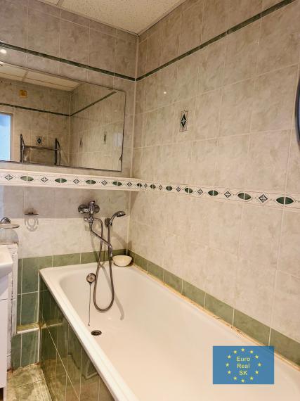 Predaj slnečného 3 izb. bytu Nad Jazerom - Sputnikova ul., rekonštrukcia, OV.