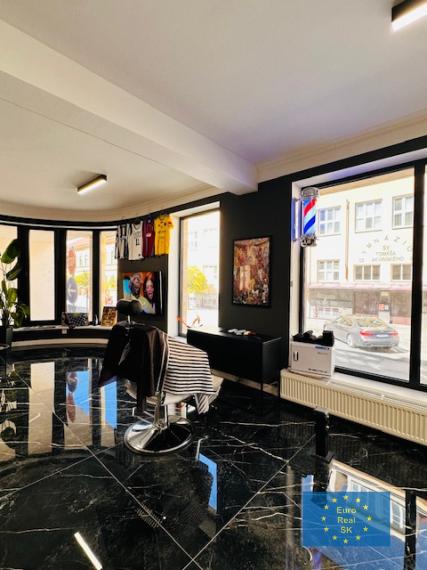 Prenájom nového prízemného obchodno - prevádzkového priestoru Košice - centrum, Zbrojničná ul..