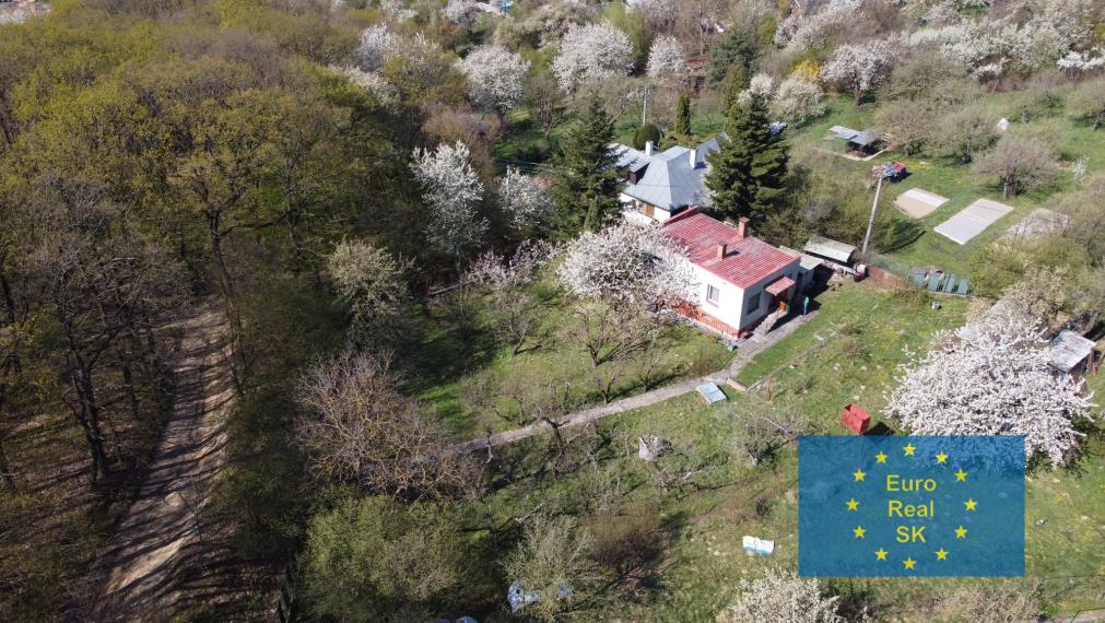 Predaj rekreačnej chaty s veľkou záhradou, Vyšné Opátske - Včelia paseka, zachovalý pôvodný stav,